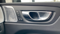 Volvo XC60 2.0 B5P Ultra Dark 5dr AWD Geartronic Petrol Estate